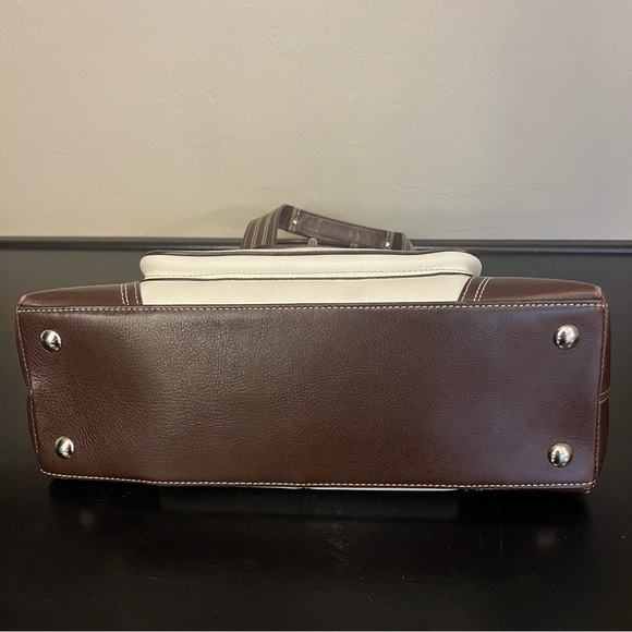 Coach Hampton Brown/Cream Pebbled Leather Satchel limited edition - Picture 13 of 16